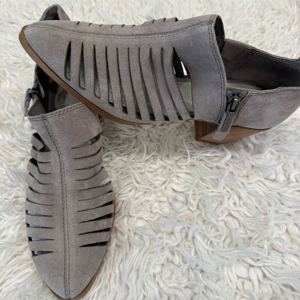 1. State Women's Ankle Booties Gray Suede Size 7.5 Casual Block Heel Taupe